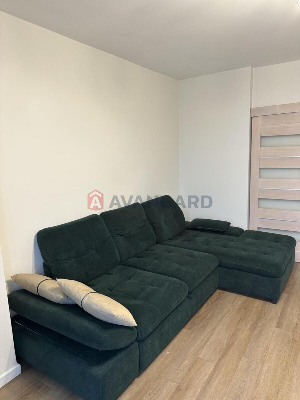 3 ��. ��������, 87/60/18 ��. �., 21/24 ������ ���� 6