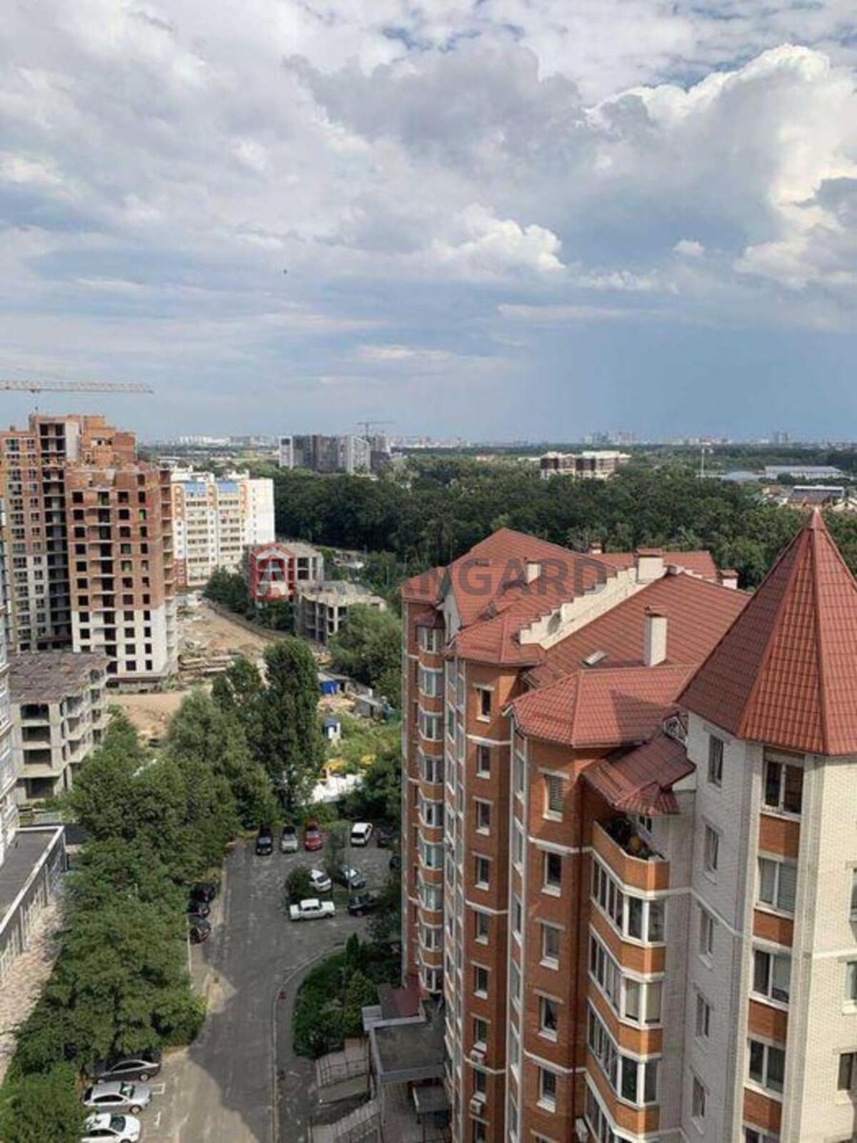 1 ����. ��������, 40/-/11 ��. �., 15/19 ���� ���� 8