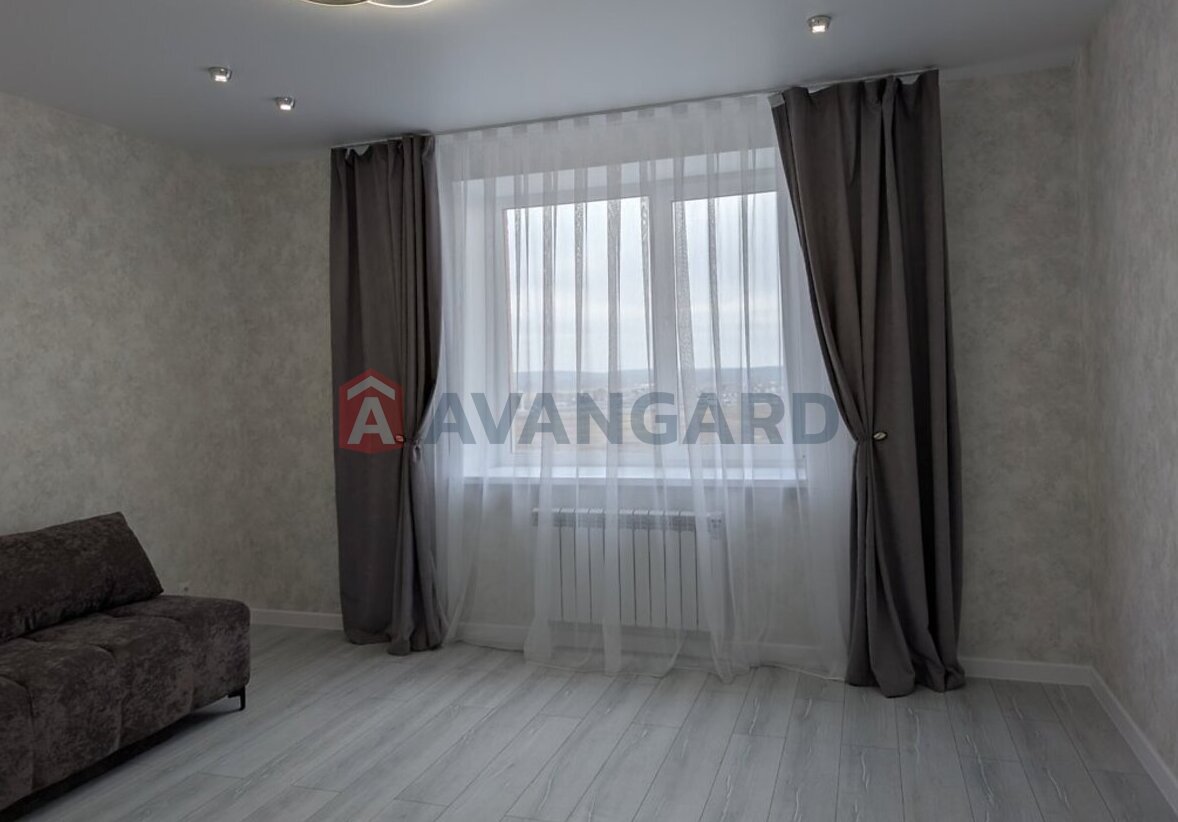 2 ��. ��������, 72/35/14 ��. �., 7/8 ������ ���� 2