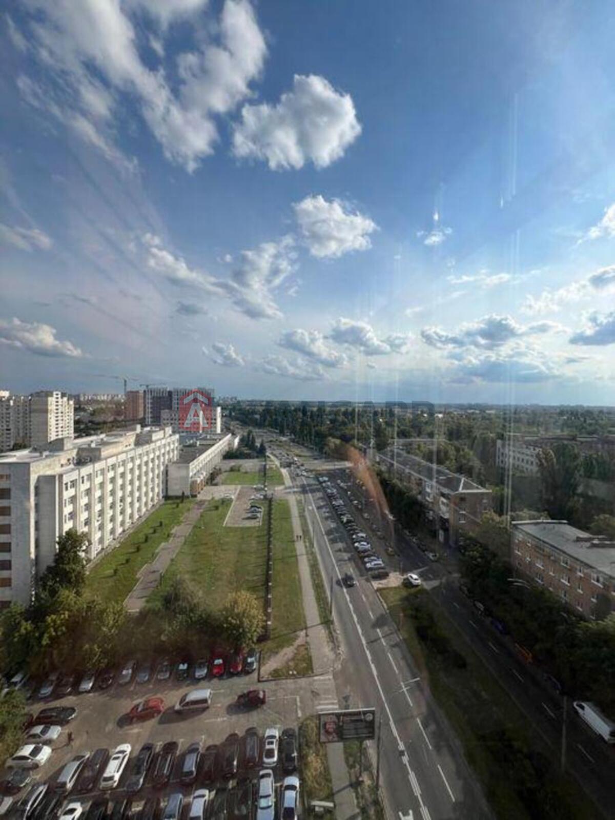 3 ��. ��������, 140/-/41 ��. �., 13/15 ������ ���� 7