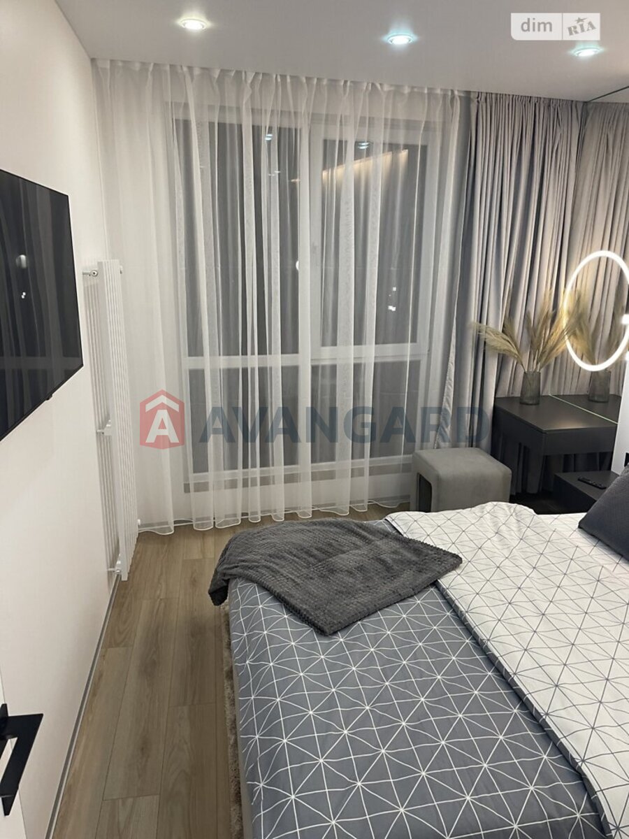 1 ����. ��������, 58/18/19 ��. �., 13/17 ���� ���� 18