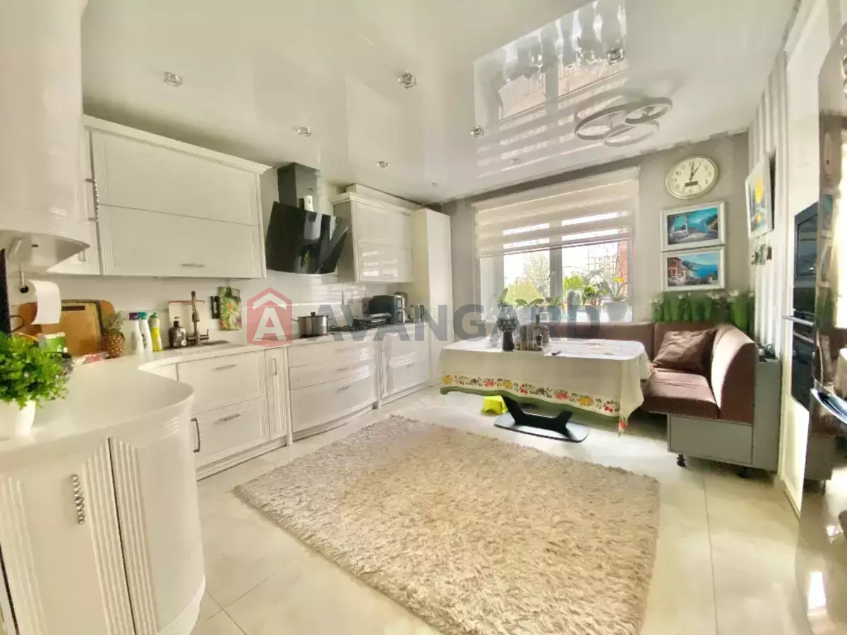 3 ��. ��������, 117/-/23 ��. �., 2/12 ������ ���� 1