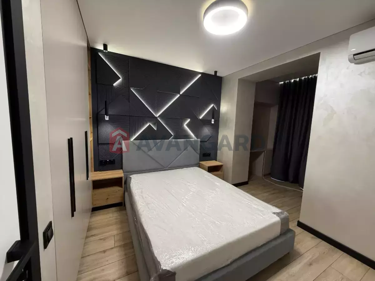 2 ��. ��������, 55/-/20 ��. �., 4/10 ������ ���� 3