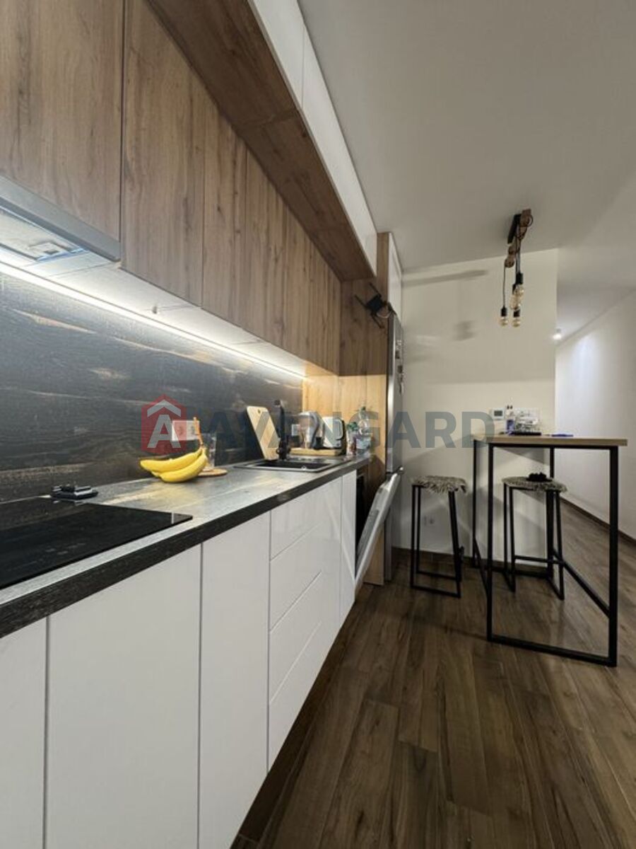 2 ��. ��������, 71/-/25 ��. �., 1/5 ������ ���� 8