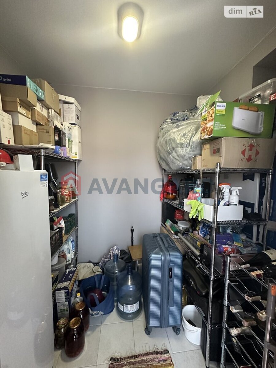 3 ��. ��������, 103/56/13 ��. �., 8/9 ������ ���� 10