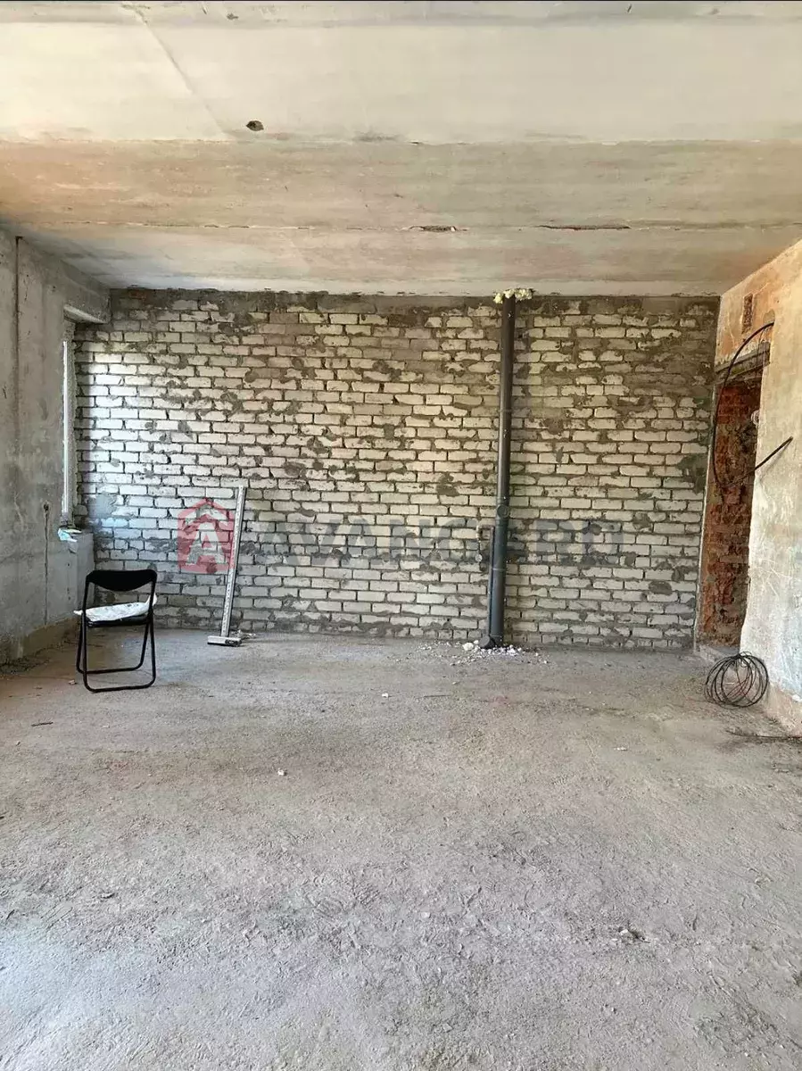 2 ��. ��������, 63/-/18 ��. �., 2/2 ������ ���� 3