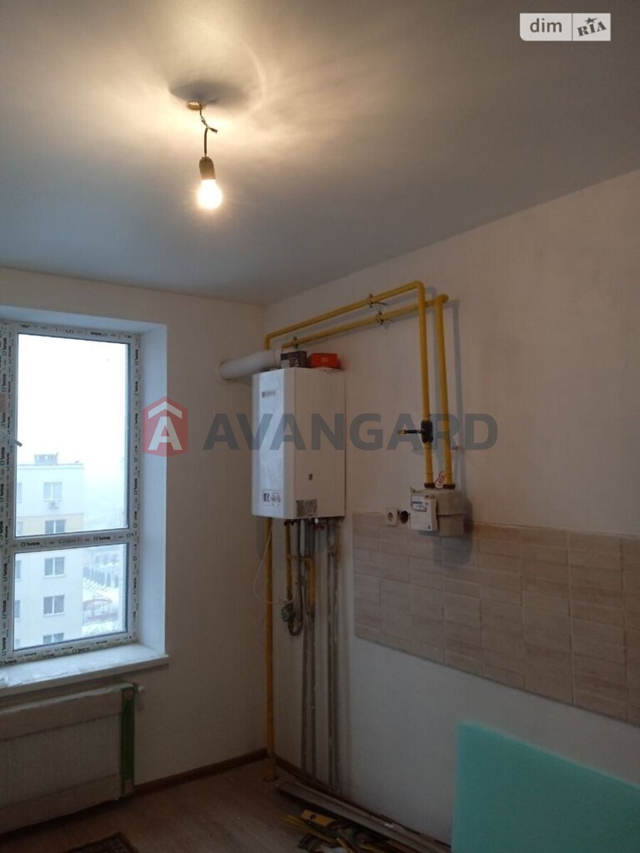 1 ����. ��������, 40/19/12 ��. �., 10/11 ���� ���� 8