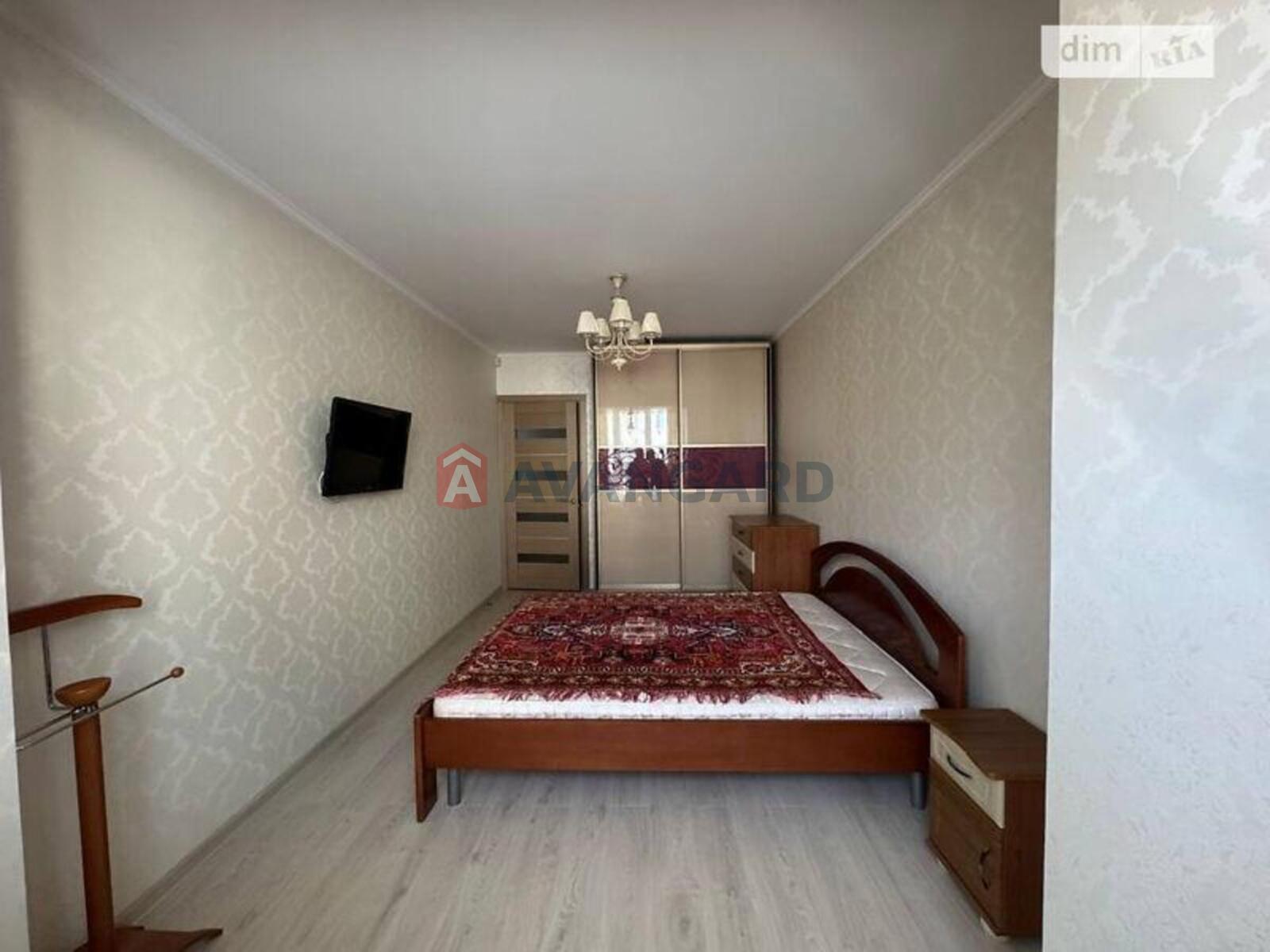 2 ��. ��������, 55/33/11 ��. �., 2/5 ������ ���� 13