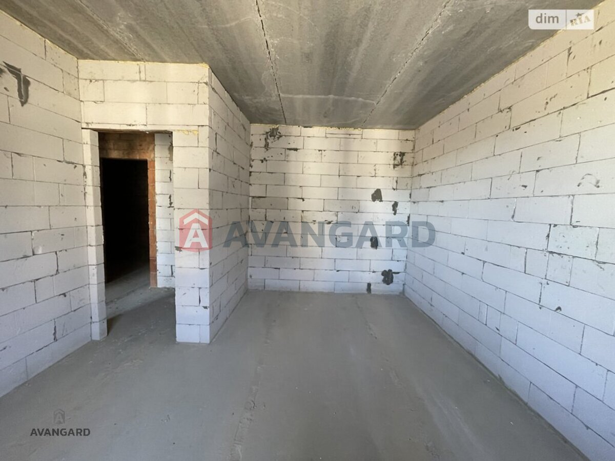 1 ����. ��������, 39/15.7/11.6 ��. �., 3/4 ���� ���� 3