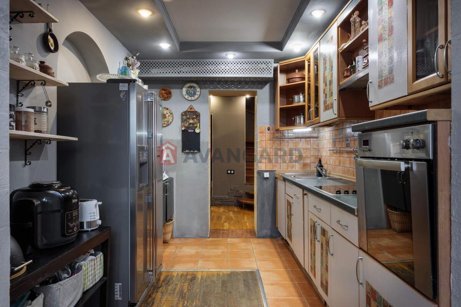 5 ��. ��������, 190/115/13 ��. �., 19/20 ������ ���� 7