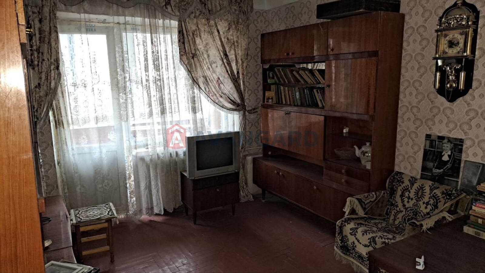 1 ����. ��������, 29/28/5 ��. �., 2/5 ���� ���� 3