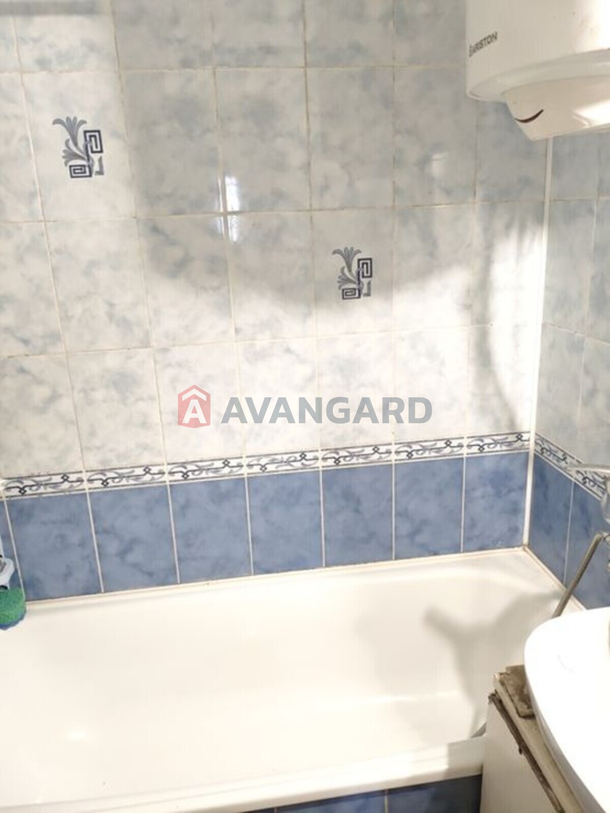 2 ��. ��������, 50/-/8 ��. �., 5/9 ������ ���� 3