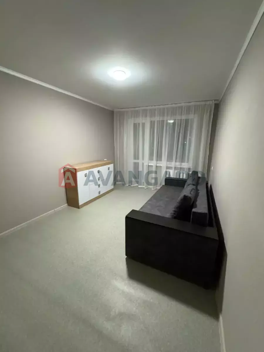 2 ��. ��������, 52/-/- ��. �., 12/16 ������ ���� 8