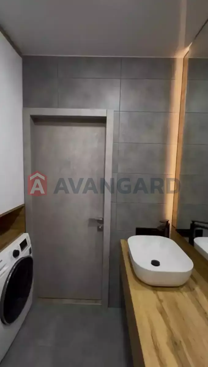 3 ��. ��������, 79/46/20 ��. �., 3/12 ������ ���� 15