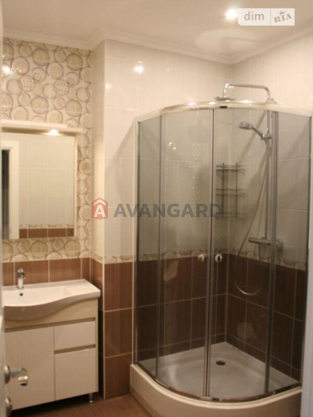 4 ����. ��������, 112/66/10 ��. �., 9/10 ���� ���� 2