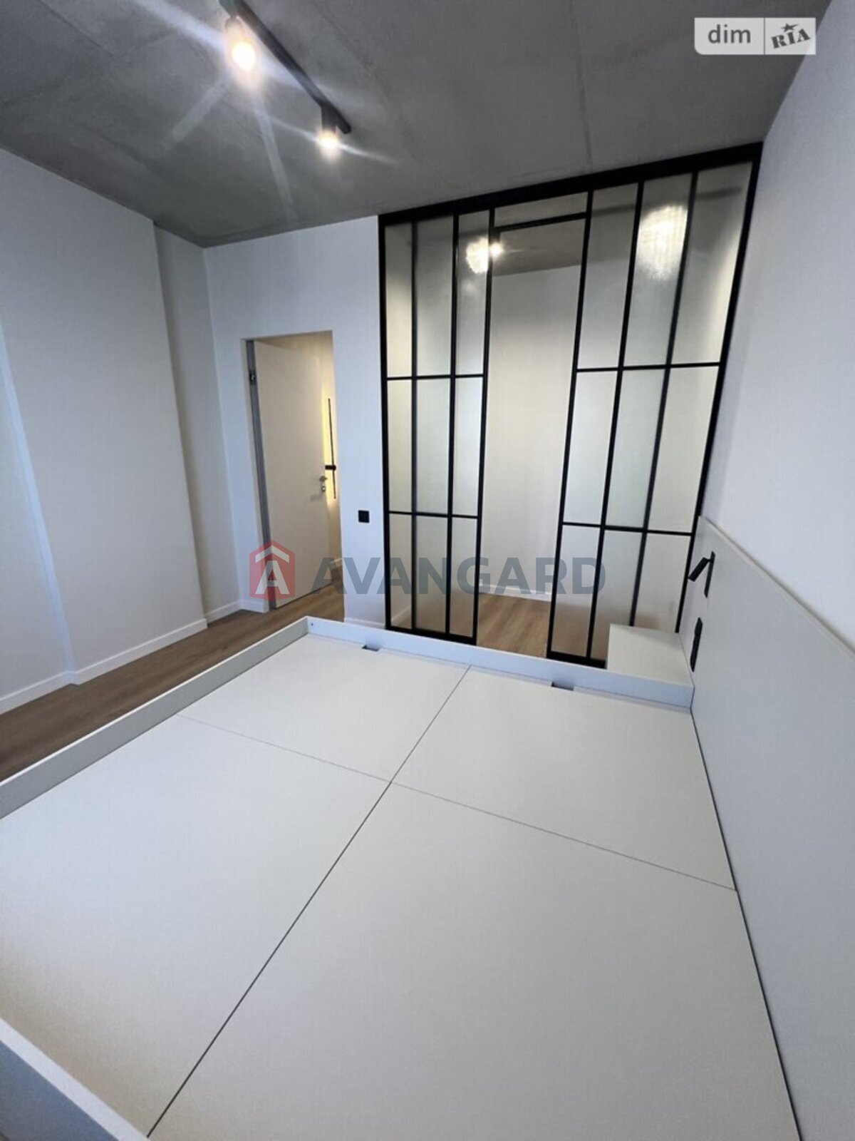 2 ��. ��������, 86/47/- ��. �., 14/16 ������ ���� 12