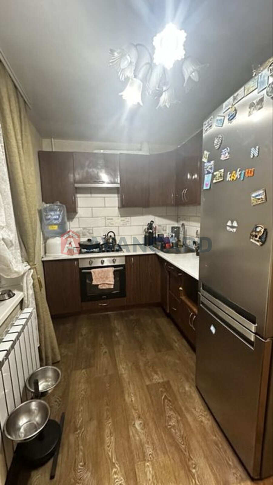 3 ��. ��������, 68/-/9 ��. �., 8/9 ������ ���� 4