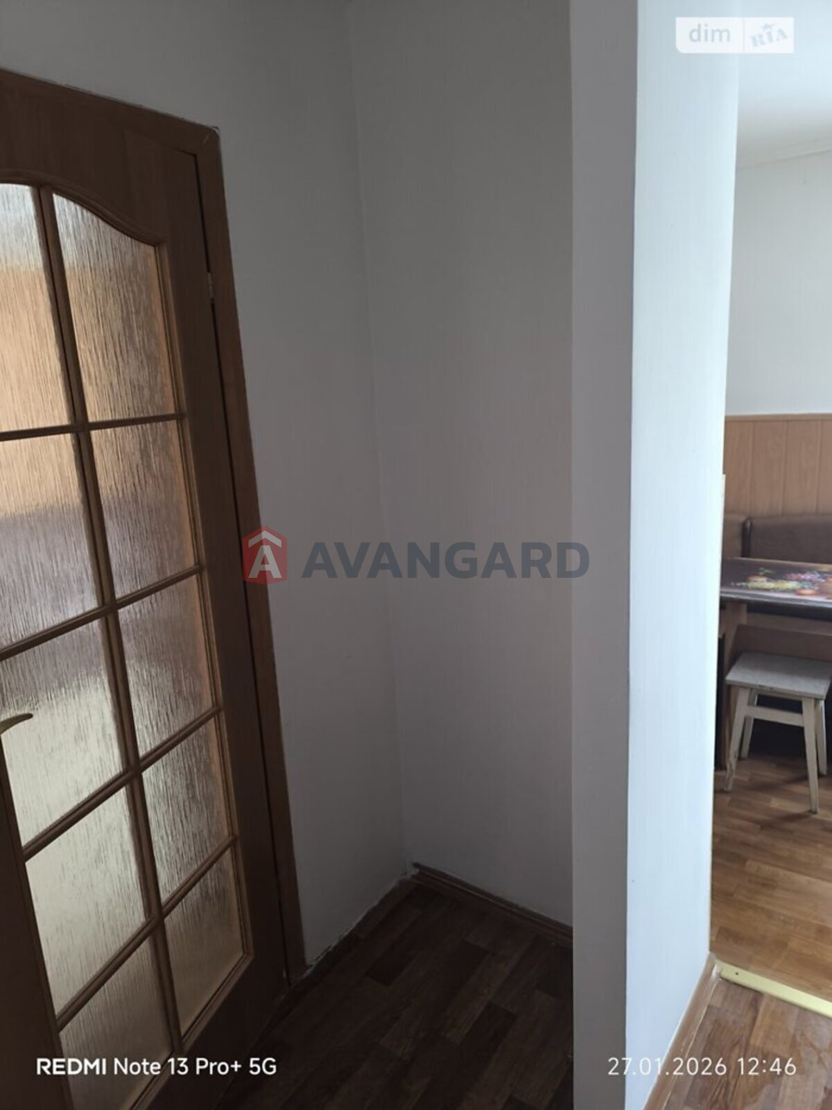 1 ��. ��������, 28/-/- ��. �., 6/9 ������ ���� 3