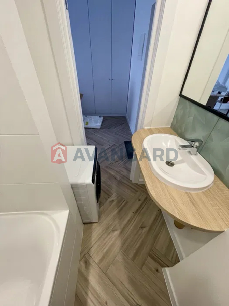 1 ��. ��������, 37/-/20 ��. �., 24/25 ������ ���� 2