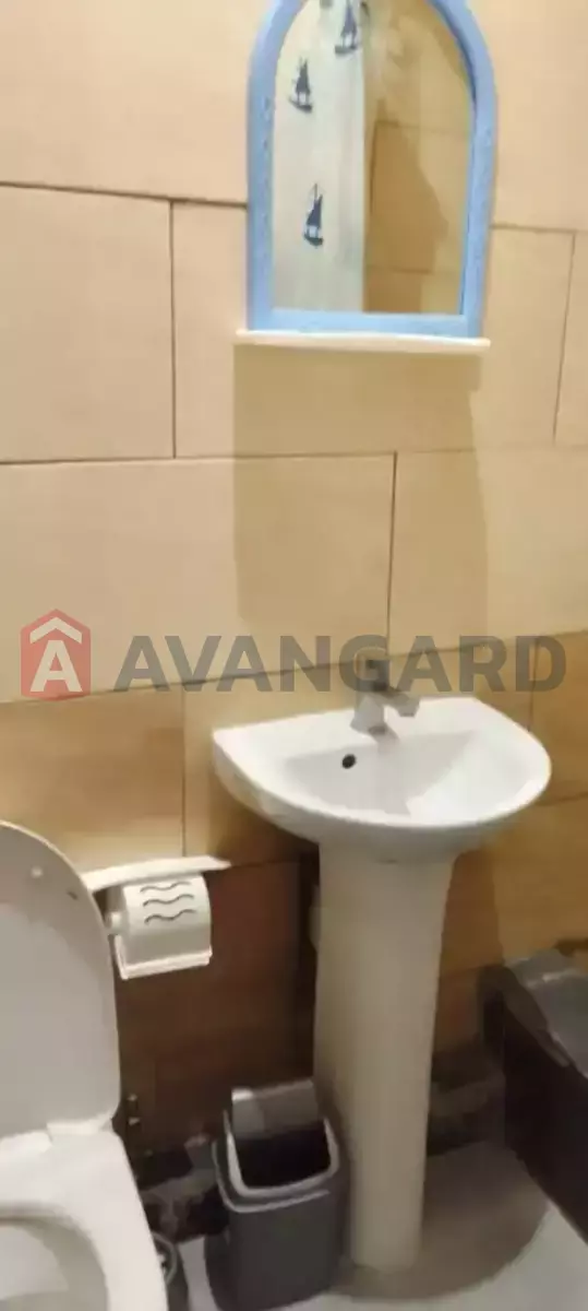 2 ��. ��������, 46/30/5 ��. �., 2/2 ������ ���� 15