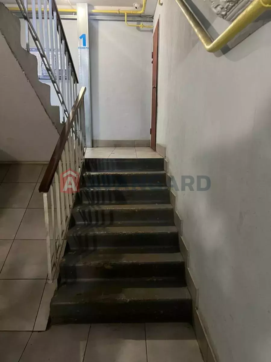 2 . , 44/-/7 . ., 8/10   8