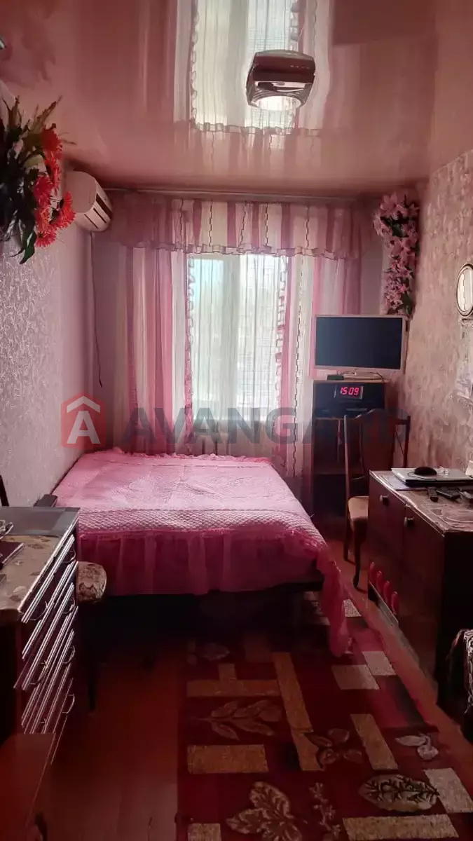 3 ��. ��������, 58/43/6 ��. �., 5/5 ������ ���� 4