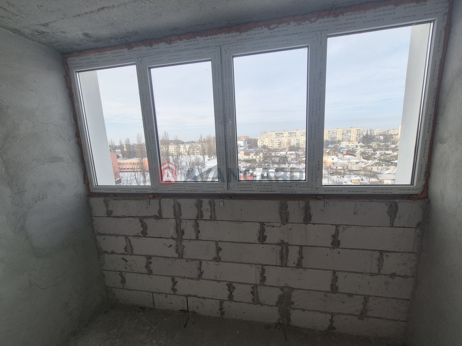 2 ��. ��������, 58/33/10 ��. �., 8/10 ������ ���� 3