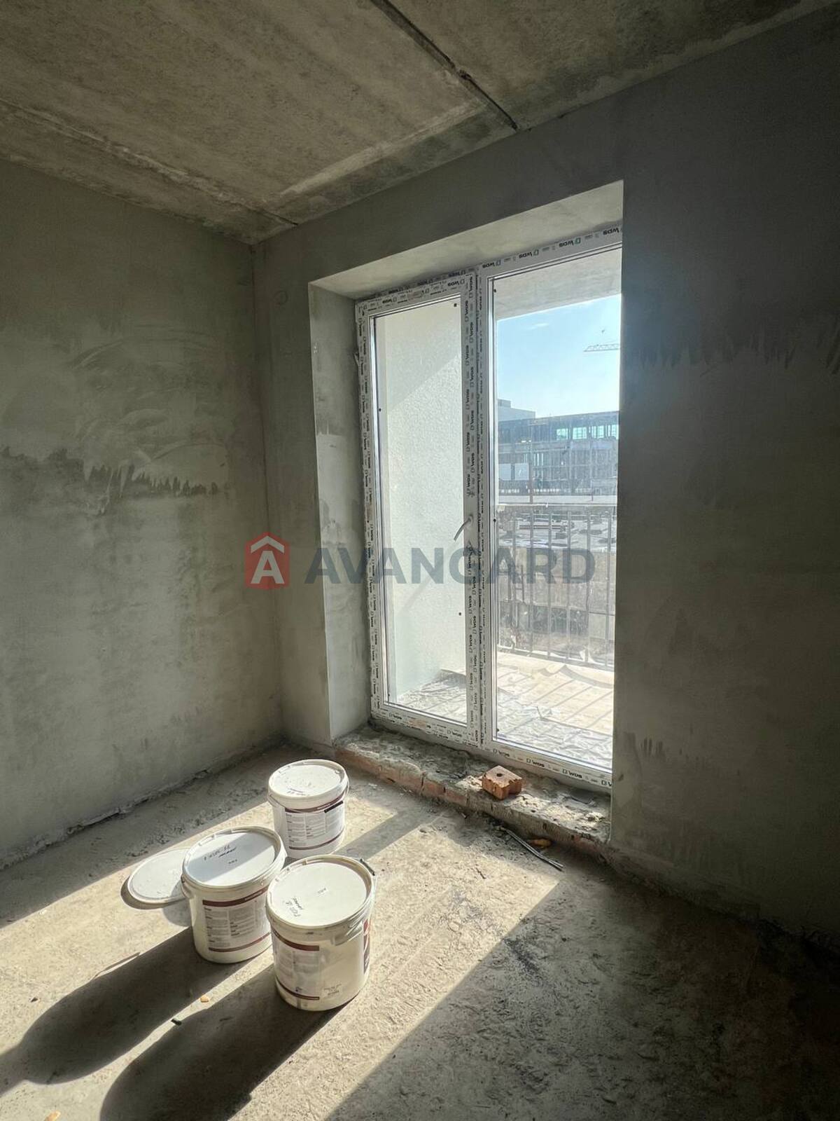 1 ��. ��������, 50.2/13.05/18.80 ��. �., 3/9 ������ ���� 8