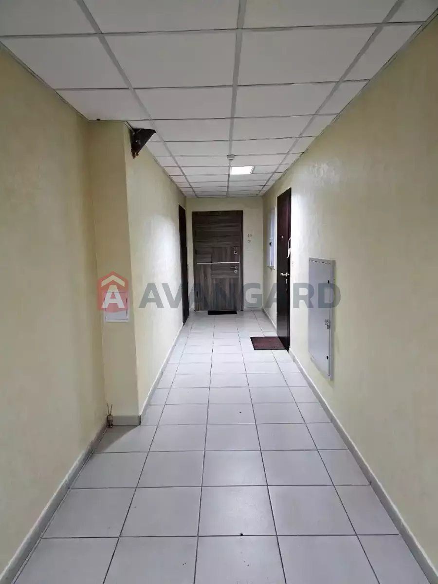 3 ��. ��������, 107/73/18 ��. �., 10/10 ������ ���� 13