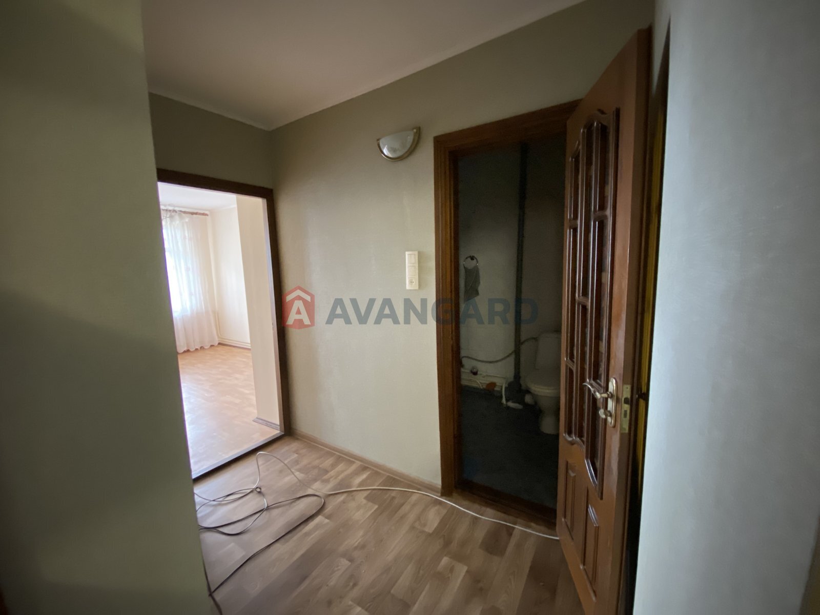 3 . , 63/-/8 . ., 9/9   11