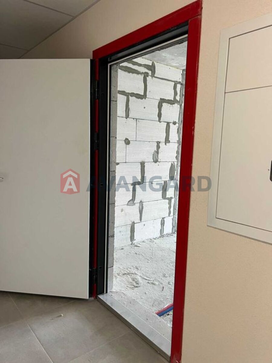 1 ��. ��������, 37/-/10 ��. �., 5/27 ������ ���� 9