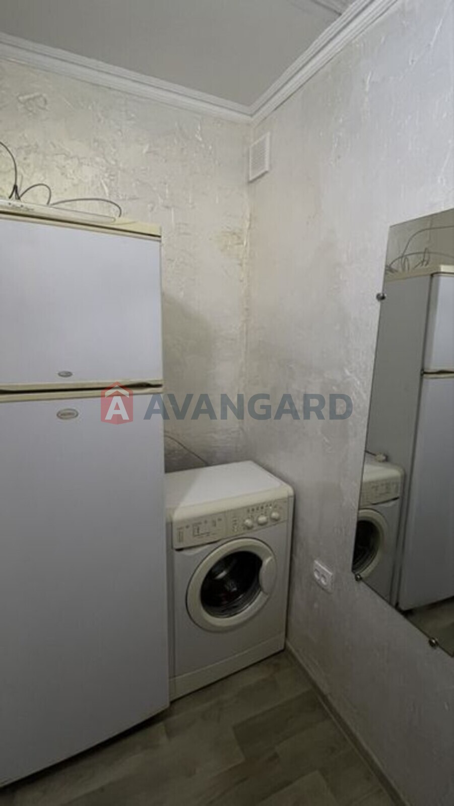 1 ��. ��������, 29/-/5 ��. �., 8/9 ������ ���� 5