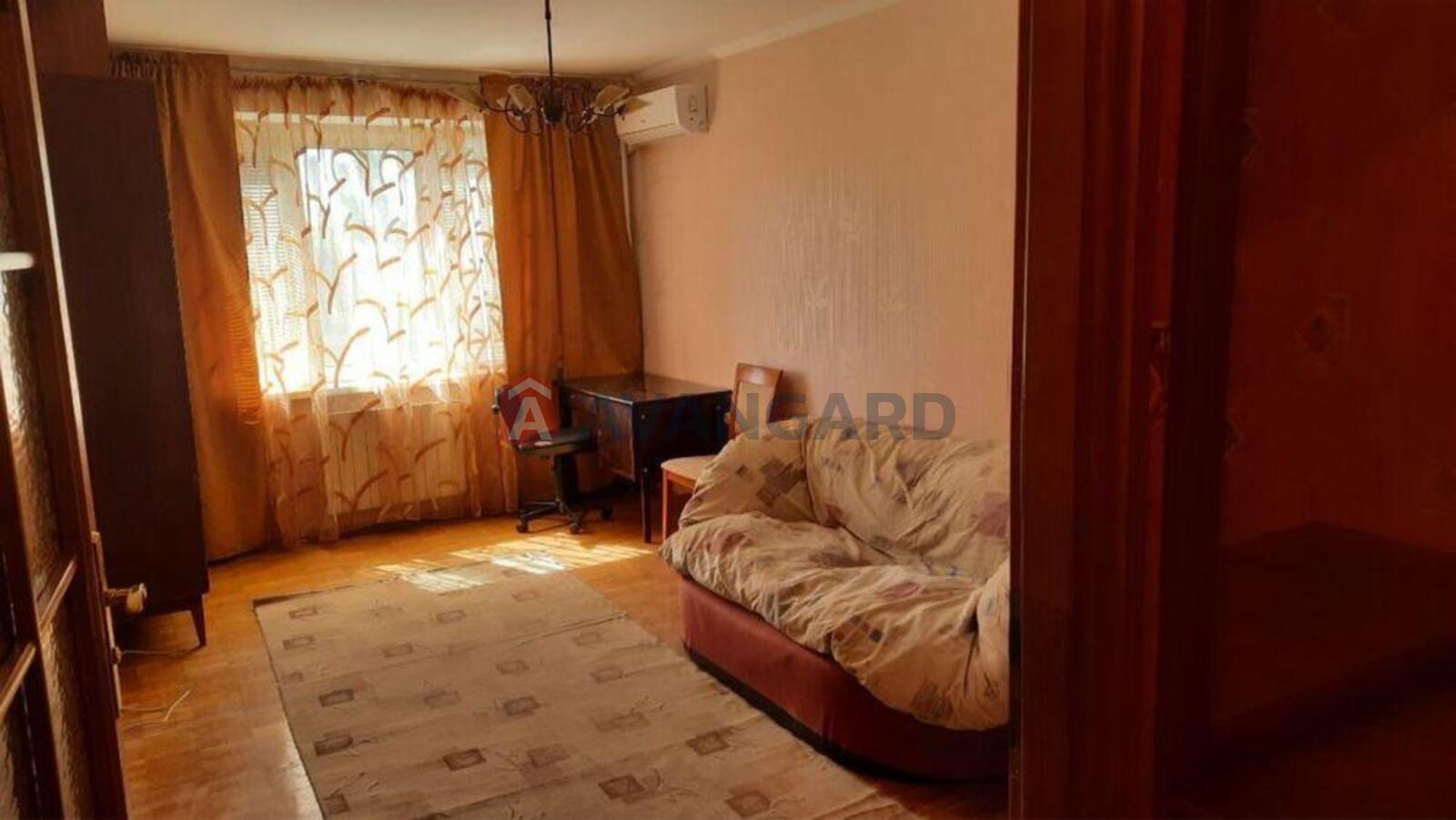 1 ����. ��������, 33/-/7 ��. �., 4/9 ���� ���� 1
