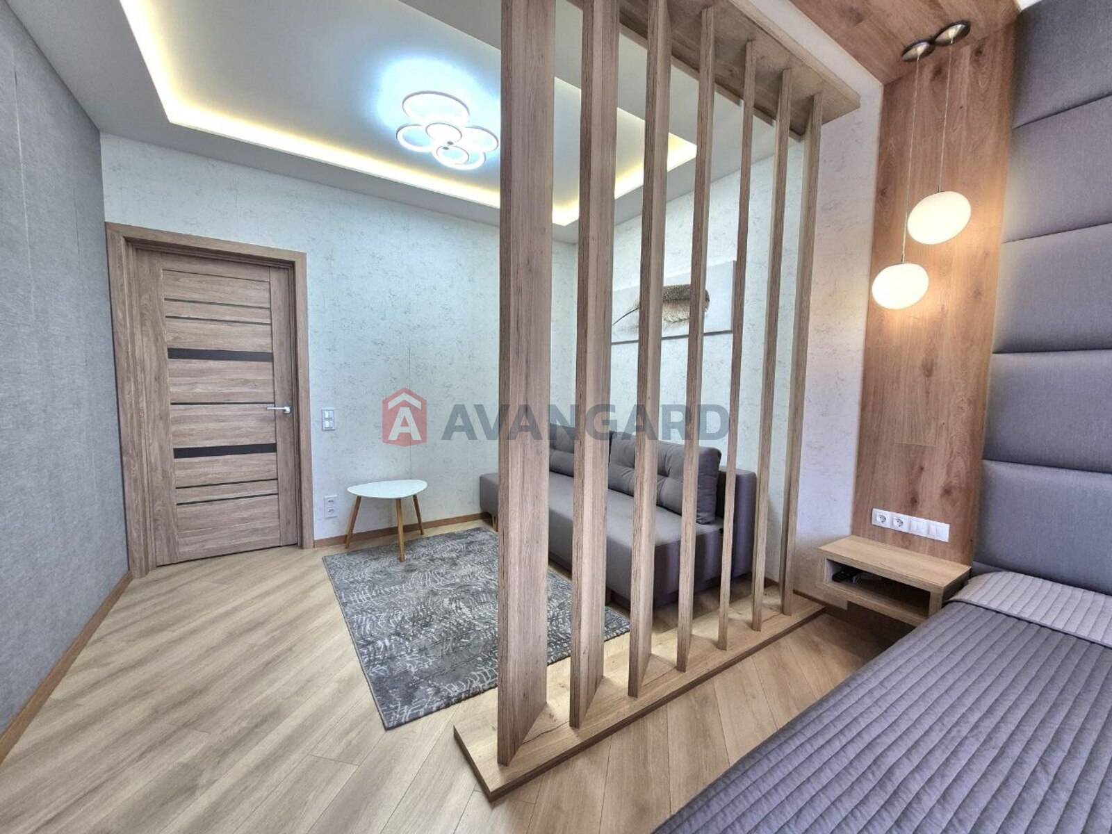 1 ��. ��������, 51,6/17,8/14.3 ��. �., 11/25 ������ ���� 5