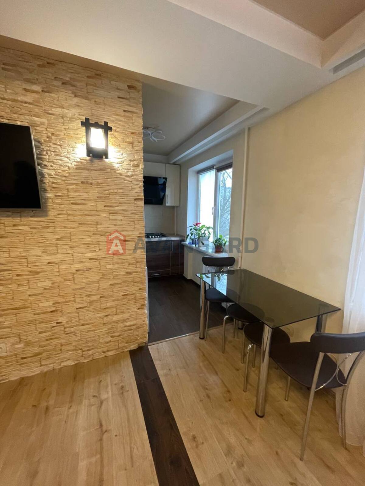 2 ��. ��������, 44/-/6 ��. �., 4/5 ������ ���� 5