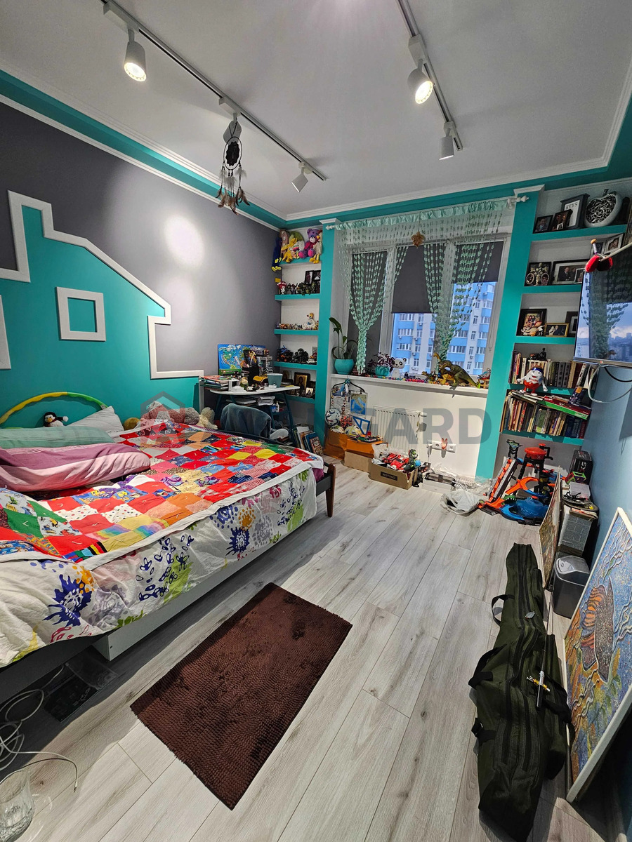 2 ����. ��������, 73,7/29/16 ��. �., 20/25 ���� ���� 11