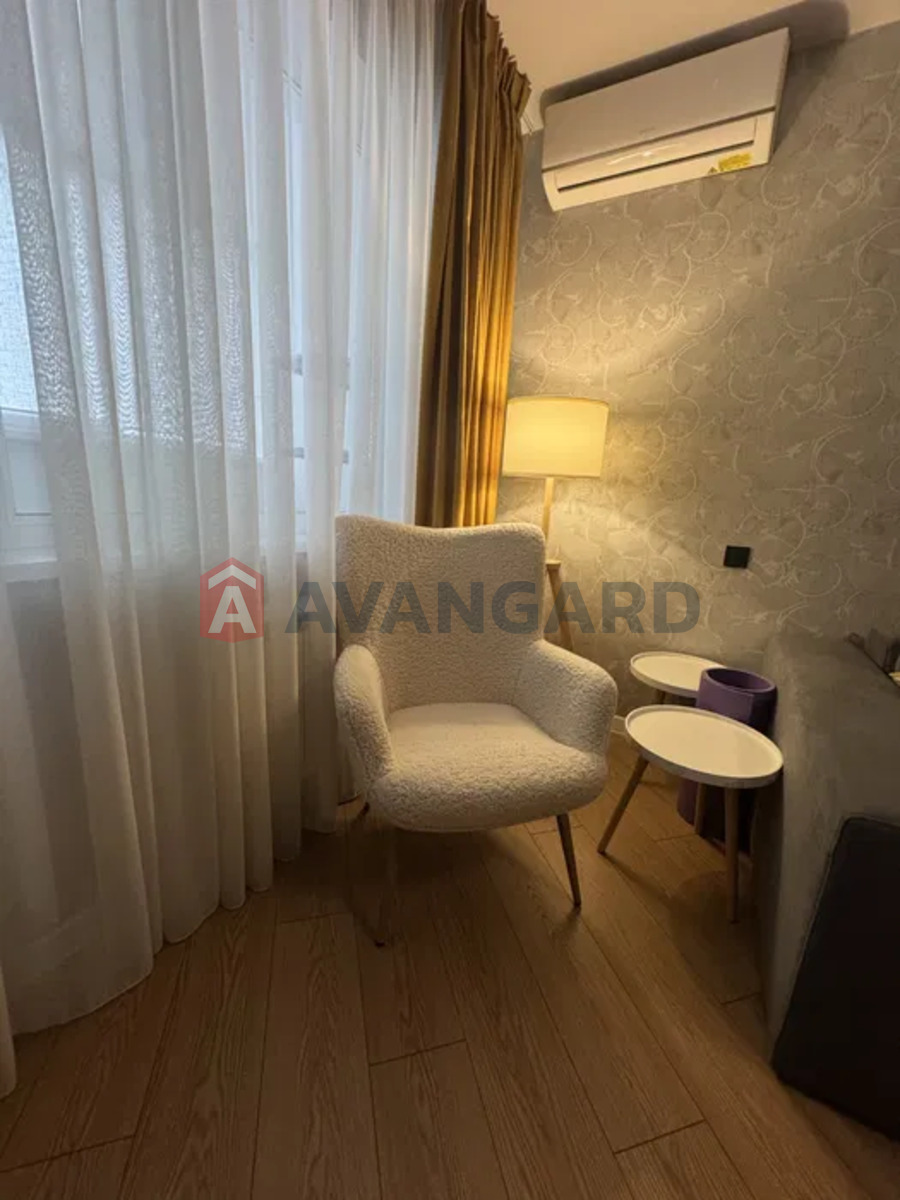 1 ��. ��������, 60/-/8 ��. �., 16/16 ������ ���� 8