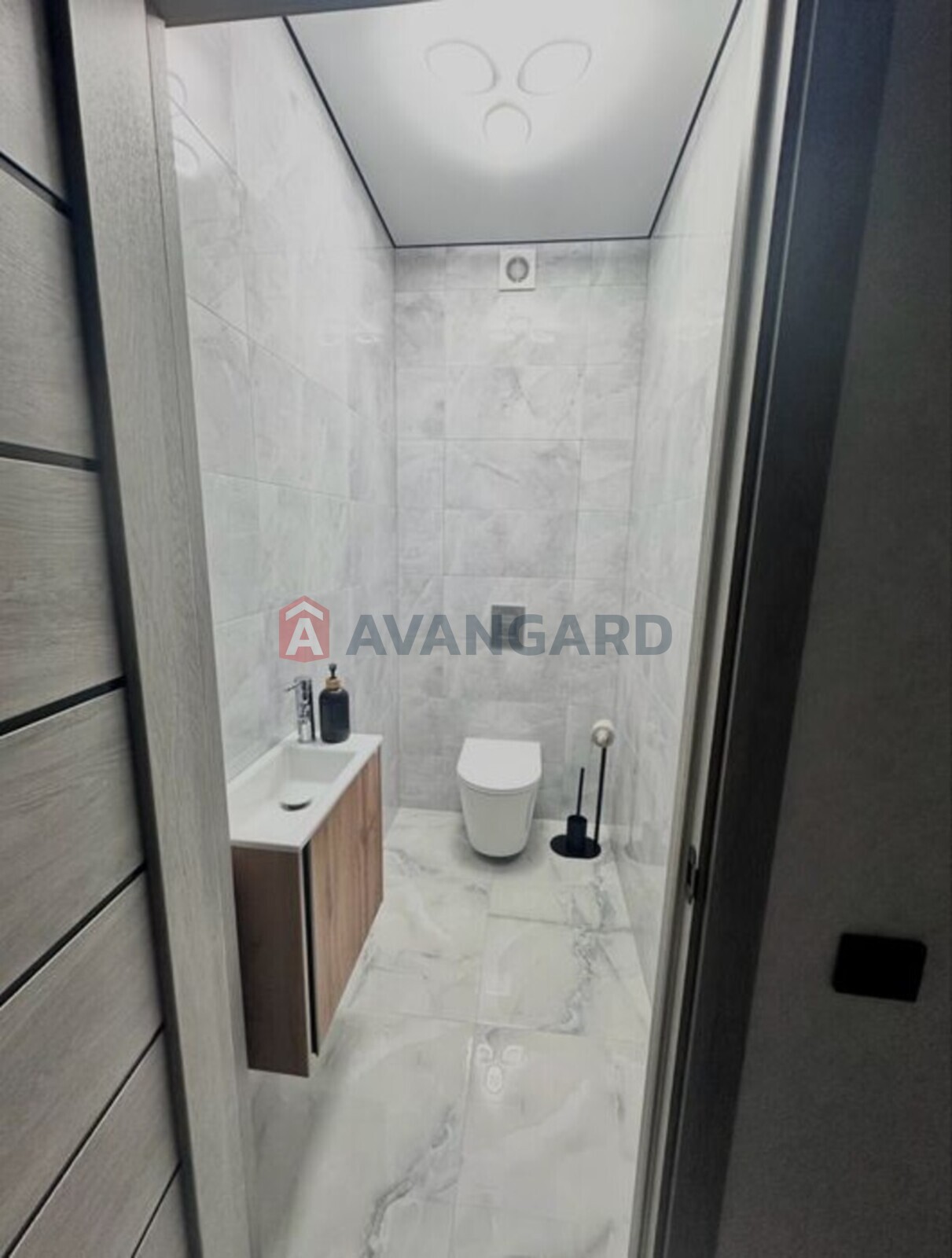 2 ��. ��������, 76/-/12 ��. �., 3/10 ������ ���� 7