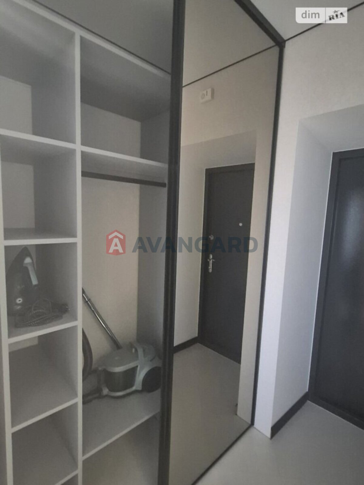 1 ��. ��������, 44/-/- ��. �., 6/6 ������ ���� 11