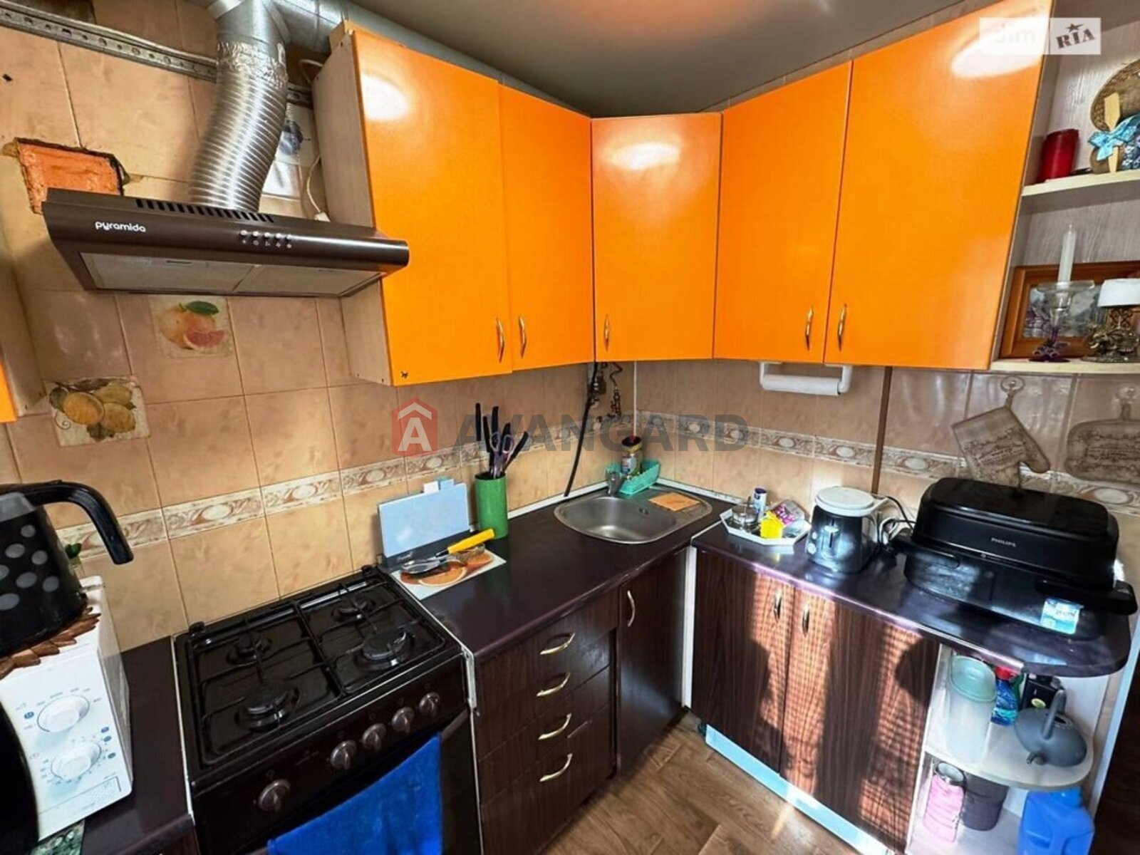 2 ����. ��������, 43/27/7 ��. �., 2/5 ���� ���� 6