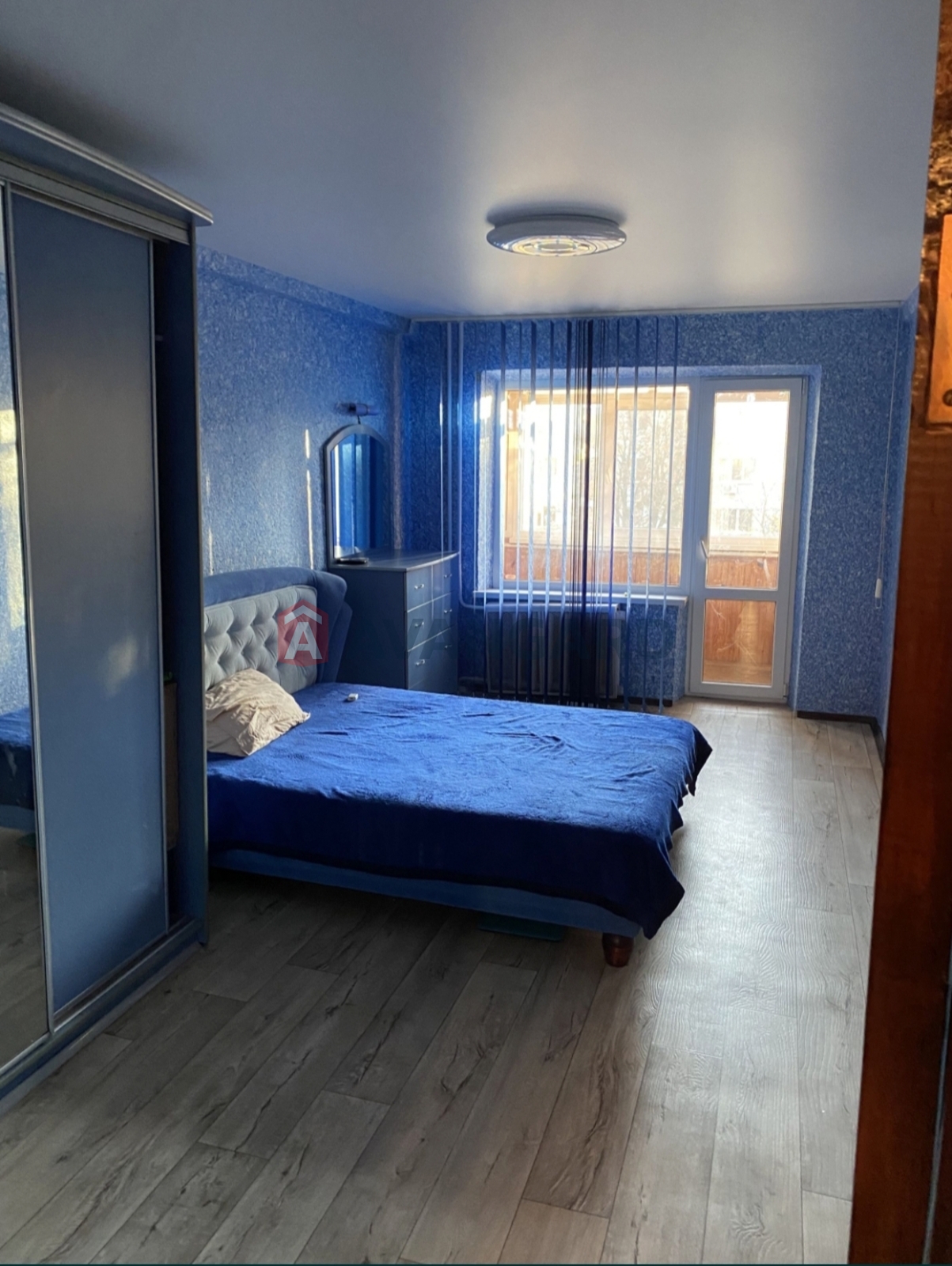 3 ��. ��������, 68/-/8 ��. �., 4/9 ������ ���� 2