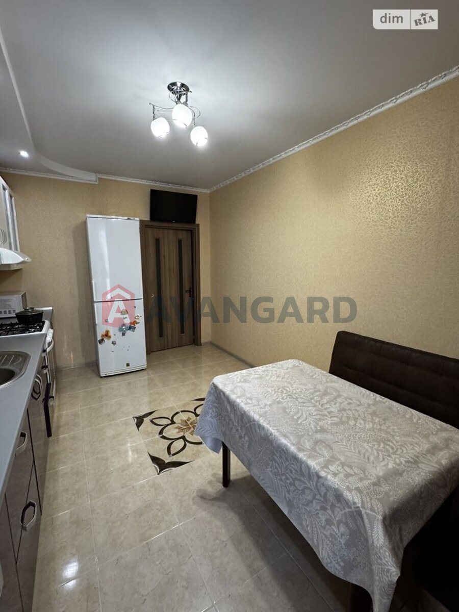 2 ��. ��������, 80/39/14 ��. �., 3/5 ������ ���� 11