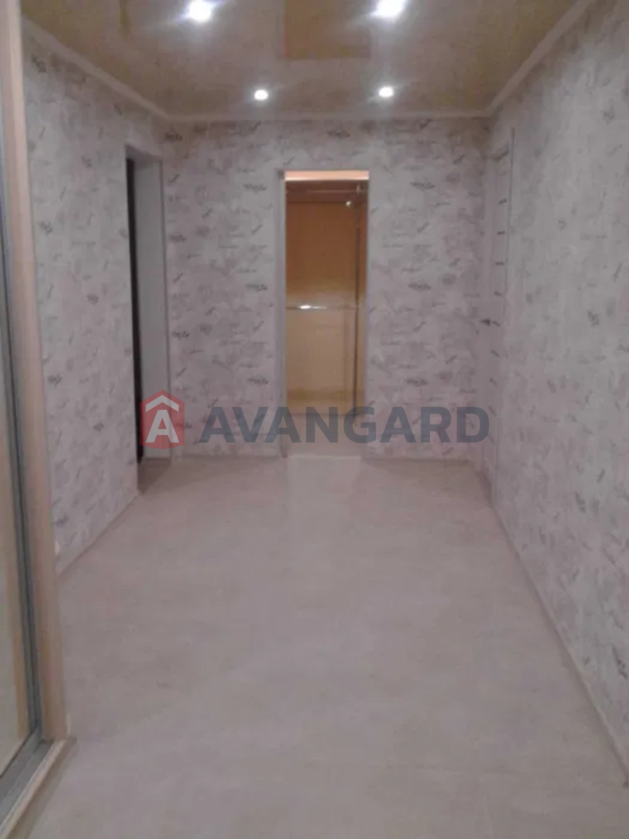 3 ��. ��������, 67/-/7 ��. �., 1/9 ������ ���� 7