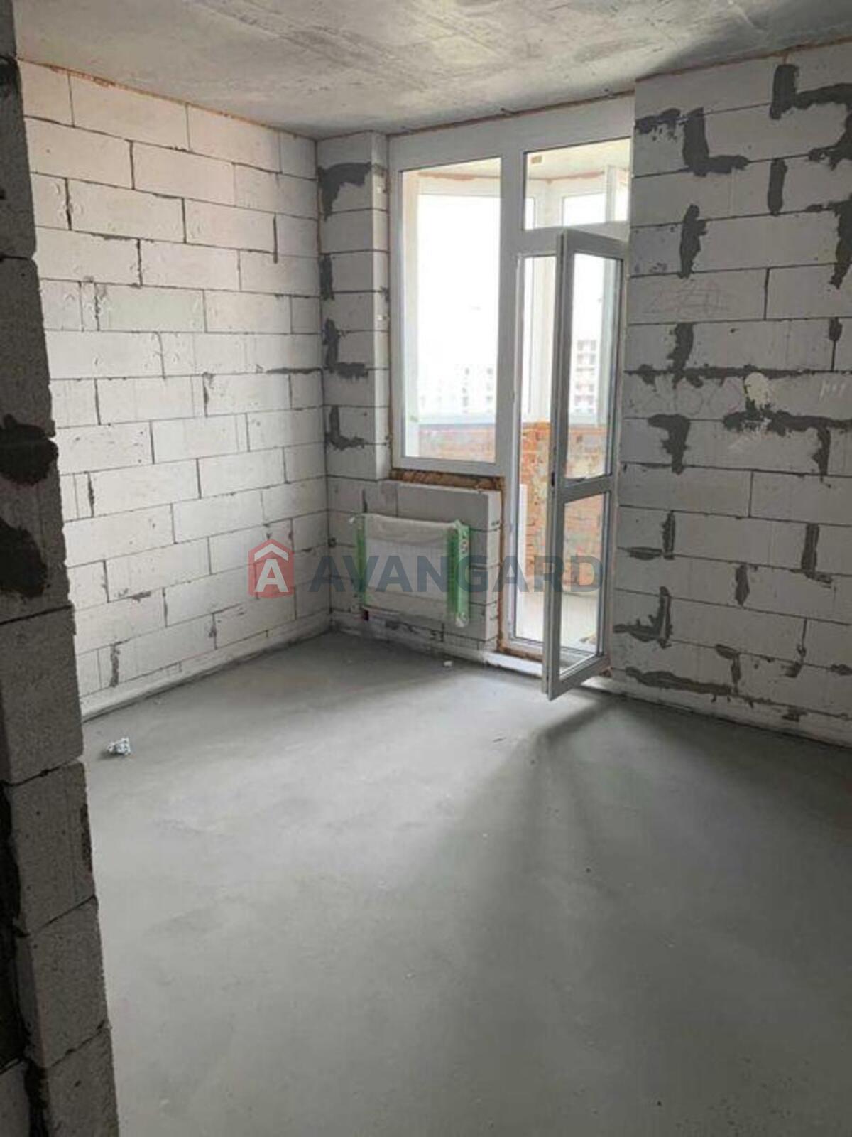 1 ����. ��������, 40/-/11 ��. �., 15/19 ���� ���� 10