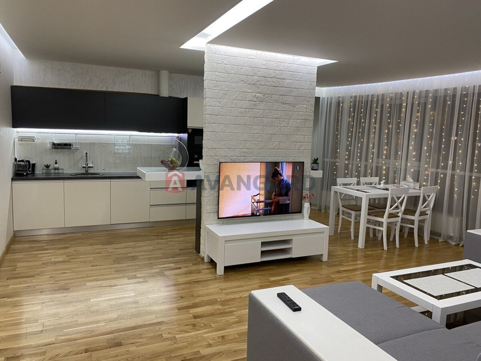 2 ��. ��������, 84/35/37 ��. �., 5/25 ������ ���� 5