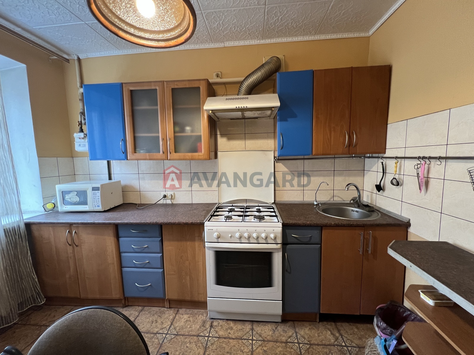 4 ��. ��������, 63/43/8 ��. �., 1/5 ������ ���� 2