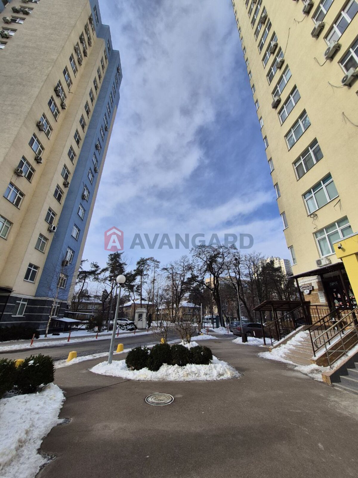 1 ��. ��������, 51,6/17,8/14.3 ��. �., 11/25 ������ ���� 15