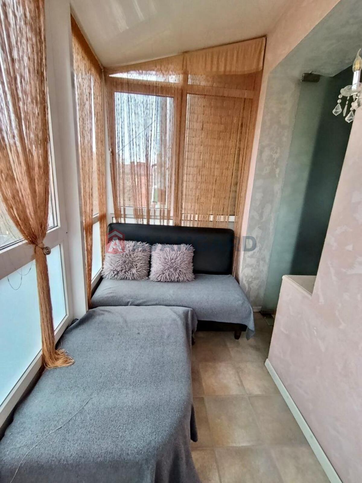 4 ��. ��������, 130/80/7 ��. �., 4/4 ������ ���� 19