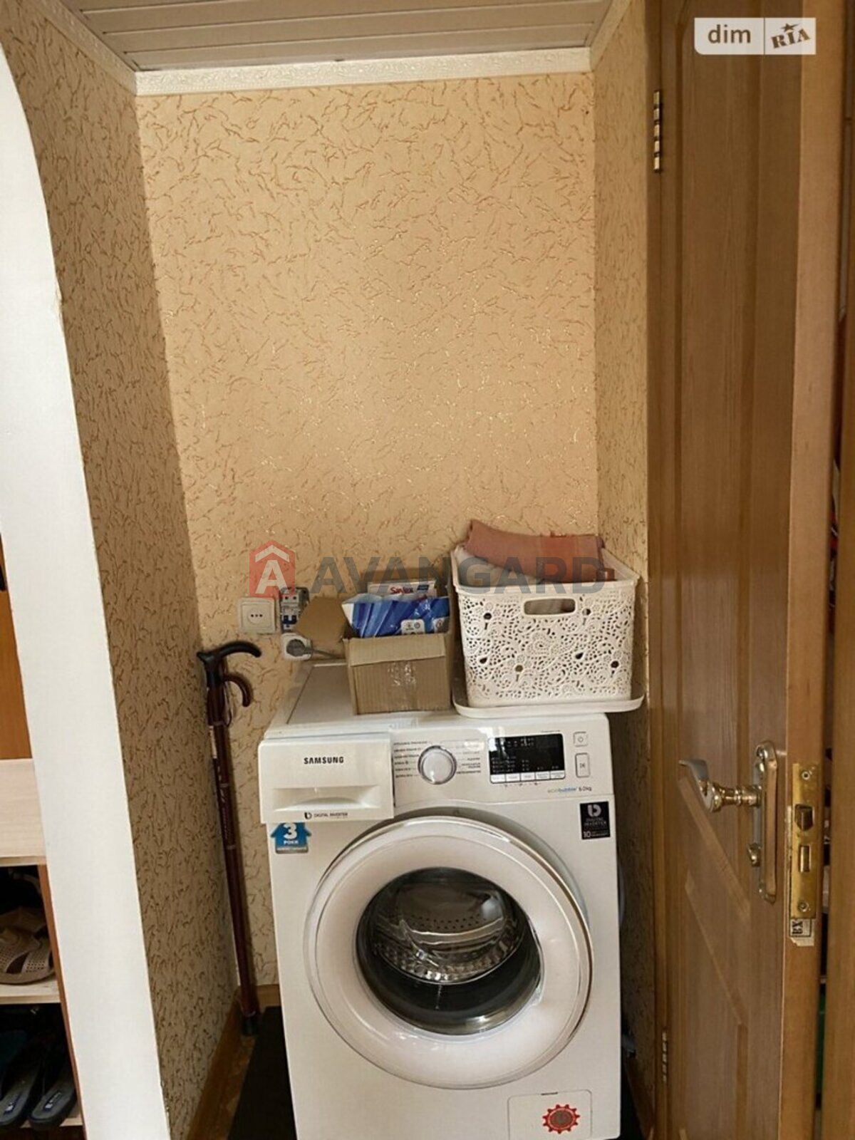 2 ��. ��������, 42/25/6 ��. �., 3/3 ������ ���� 20