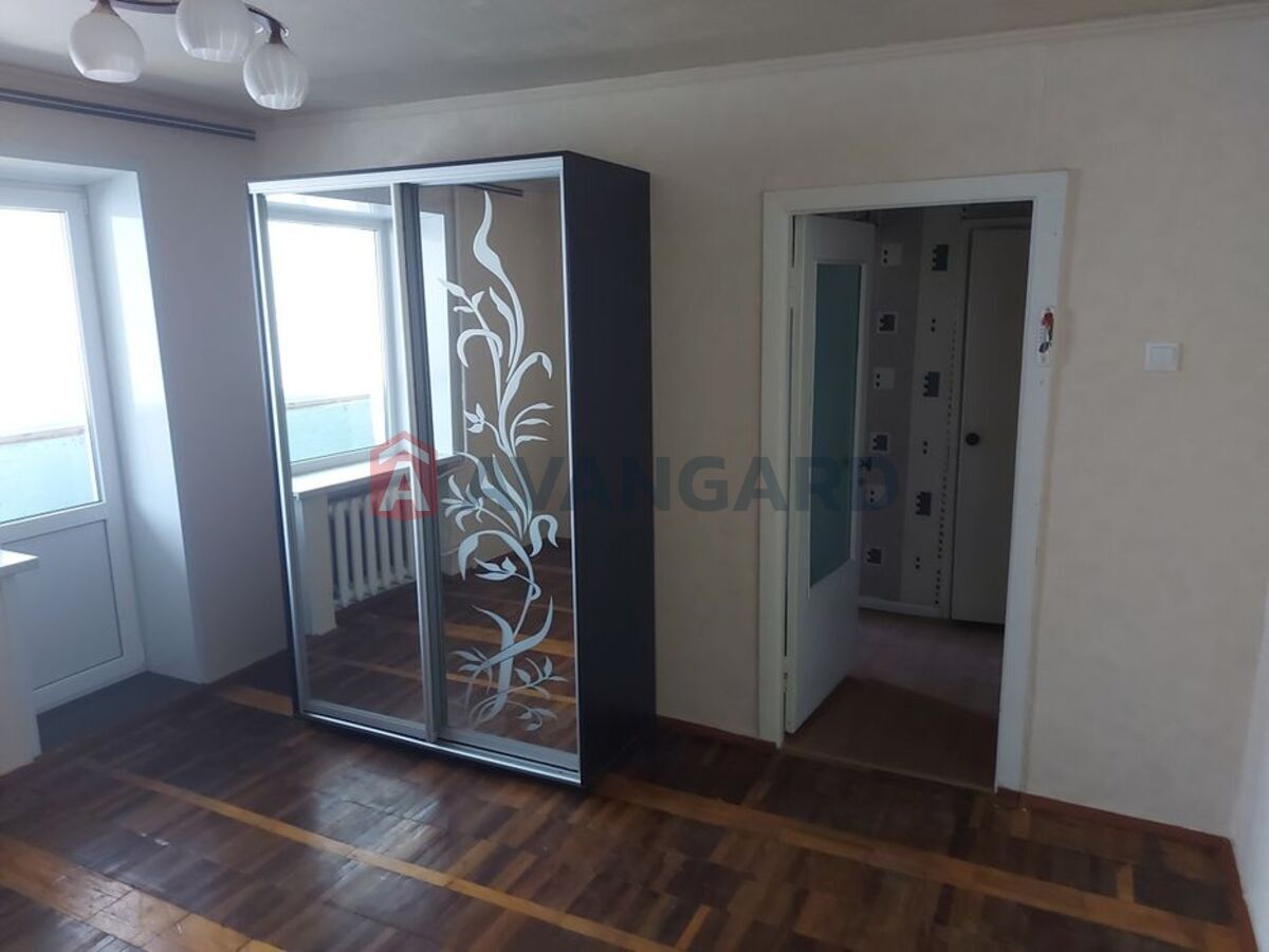 1 ��. ��������, 29/-/6 ��. �., 8/10 ������ ���� 12